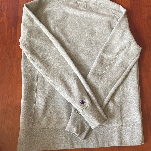 Champion crewneck - Picture 2 of 2